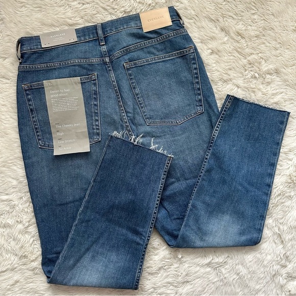 Everlane Jeans The Cheeky Jean High Rise Ankle Raw Hems Blue 30 Crop NWT New - Picture 2 of 12